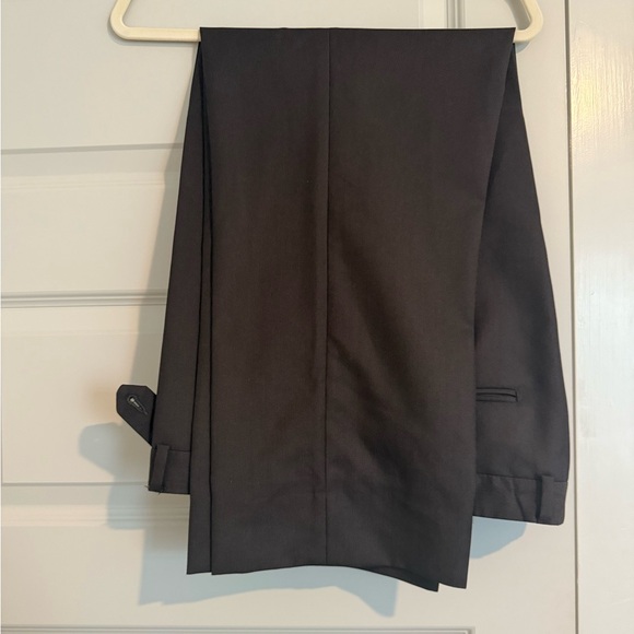 Men suit - Picture 12 of 16